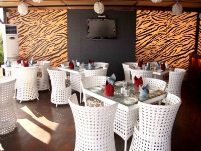 Hotel Star Rocks New Delhi Bagian luar foto