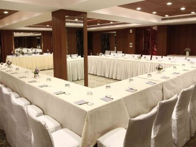 Hotel Star Rocks New Delhi Bagian luar foto
